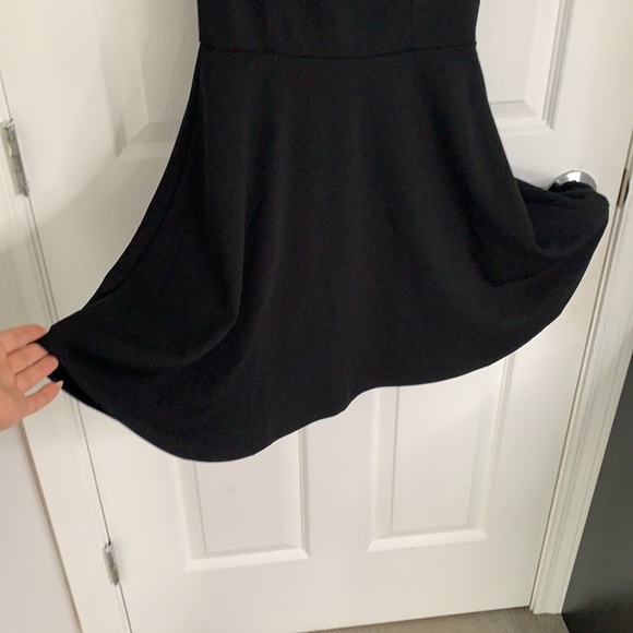 LULU’S Sleeveless Black Skater Dress Like New Condition - Picture 5 of 8
